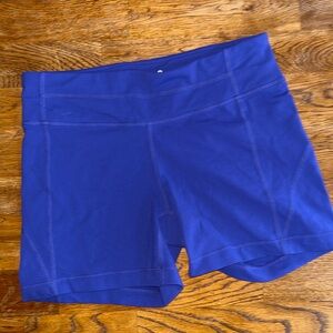 Athleta Violet Blue/Purple Shorts Women’s Medium Athletic Workout Shorts
